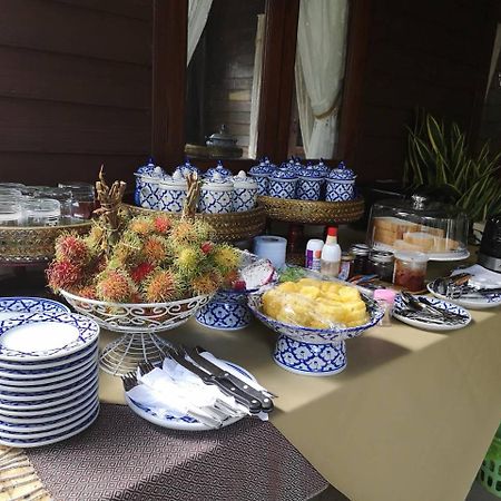Baan Sithepaban Guesthouse Пхитсанулок Экстерьер фото