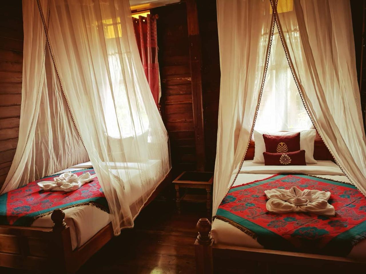 Baan Sithepaban Guesthouse Пхитсанулок Экстерьер фото