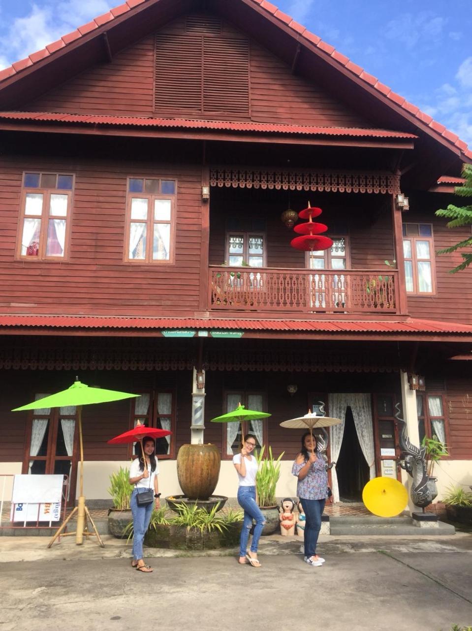 Baan Sithepaban Guesthouse Пхитсанулок Экстерьер фото